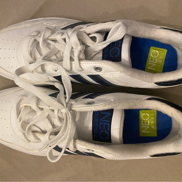 Adidas Men’s Tennis Shoes - Picture 4 of 4